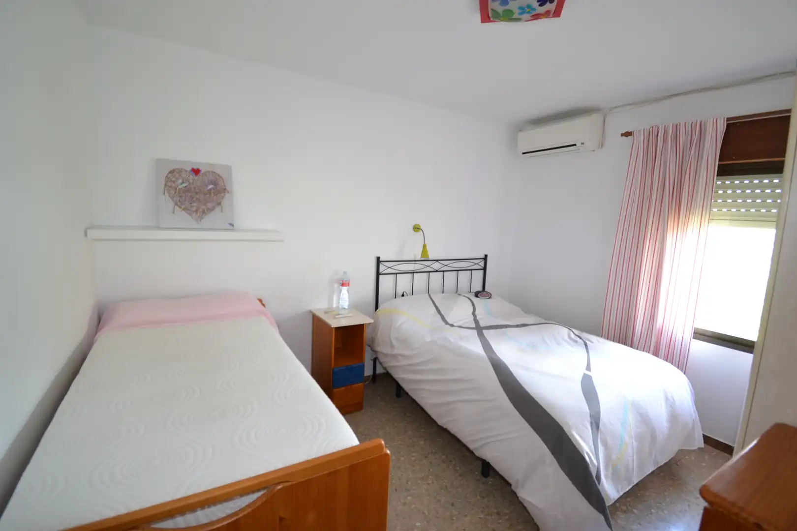 Habitación de Casa o chalet en venta en Villar del Pedroso con Aire acondicionado, Calefacción y Jardín privado
