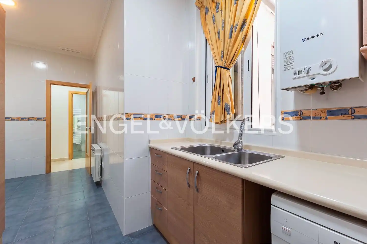 Küche von Wohnung zur Miete in Valencia mit Klimaanlage, Heizung und Möbliert
