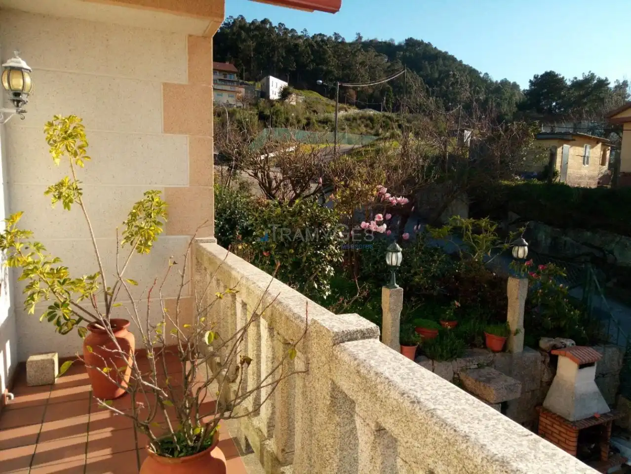 Terraza de Casa adosada en venta en Vigo  con Calefacción, Jardín privado y Parquet