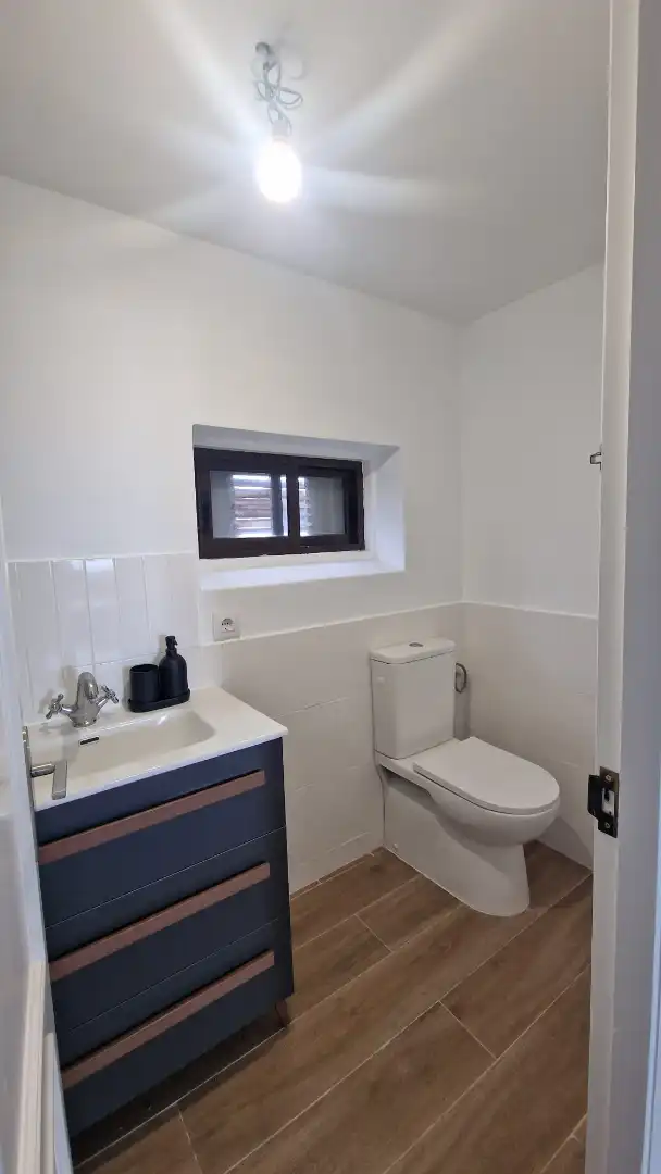 Baño de Piso en venta en Arteixo con Calefacción, Amueblado y Horno