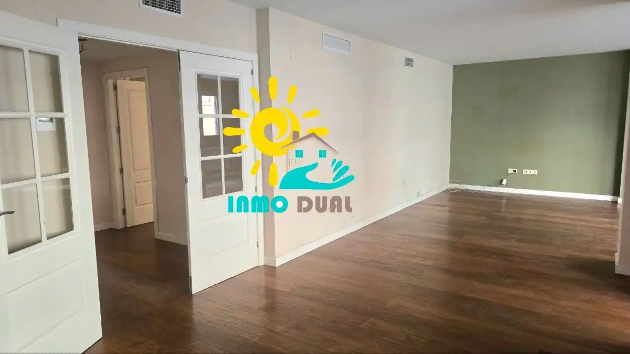 Living room of Flat for sale in Badajoz  with Air Conditioner, Heating and Terrace