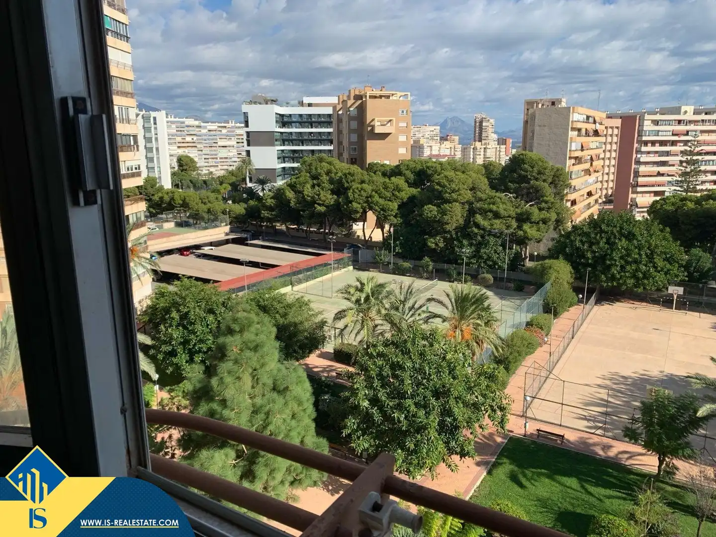 Piso con piscina en venta en Playa de San Juan - El Cabo de las Huertas, imagen 2