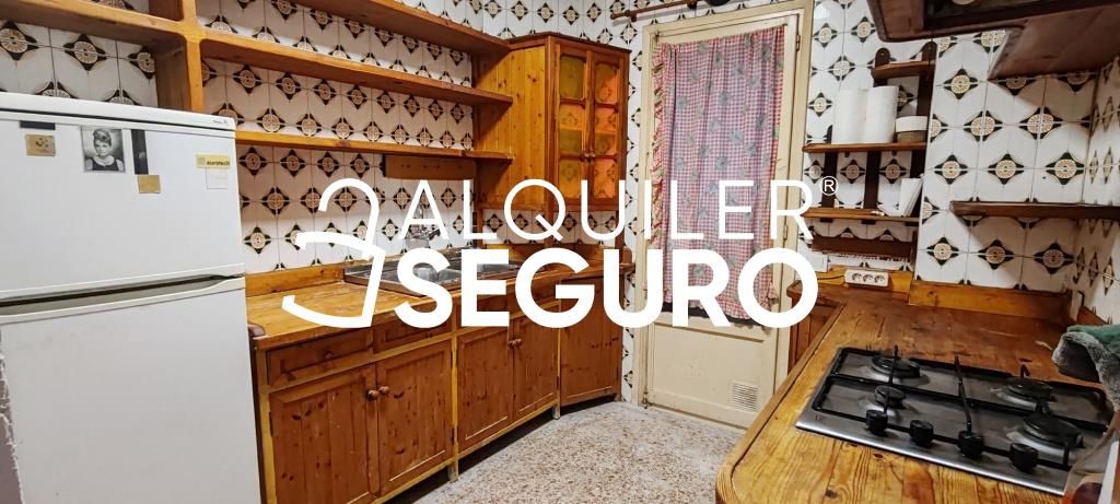 Kitchen of Flat to rent in Alicante / Alacant  with Terrace