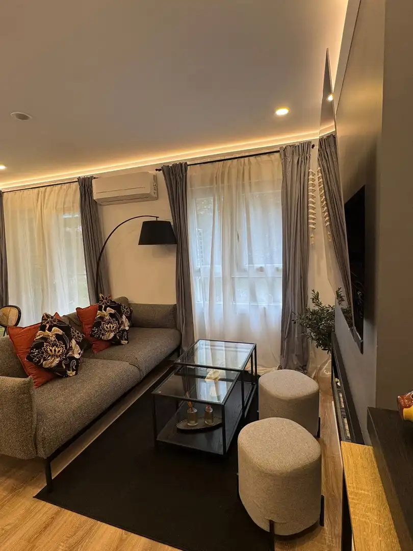 Living room of Flat for rent in Madrid  with Private garden, Terrace and Furnished