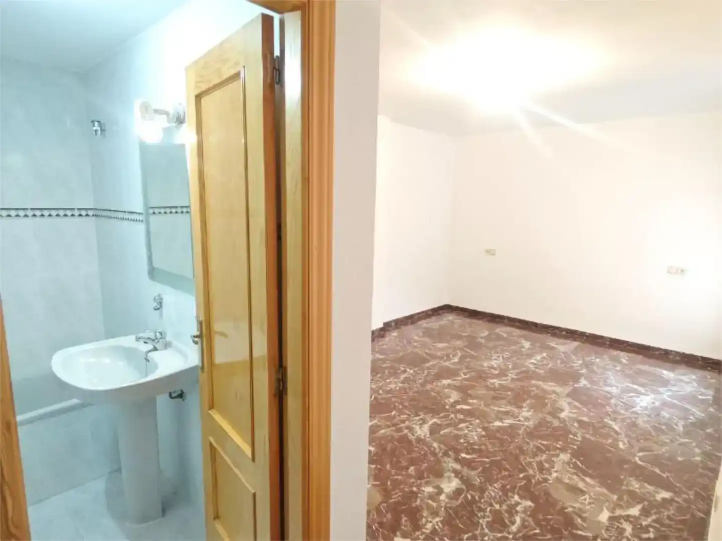 Piso en venta en Villa del Río con Balcón