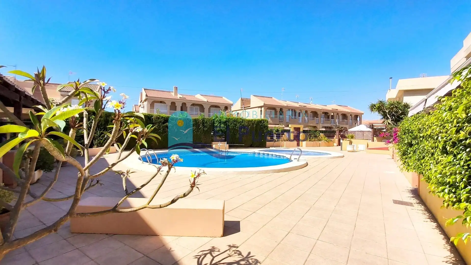 Schwimmbecken von Maisonette zum Verkauf in Mazarrón mit Klimaanlage, Heizung und Privatgarten