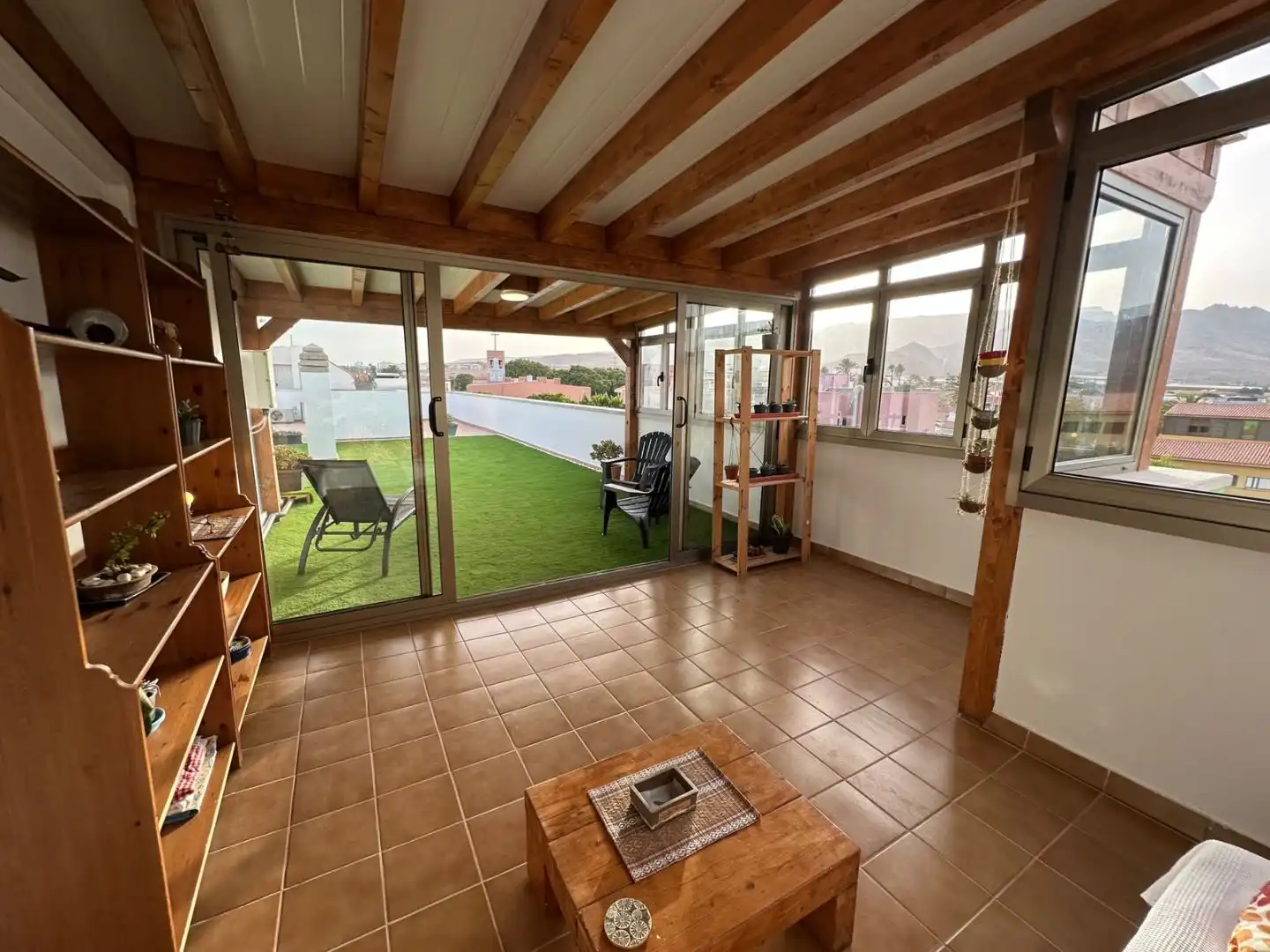 Terrassa de Casa o xalet en venda en Santa Lucía de Tirajana amb Aire condicionat, Terrassa i Piscina