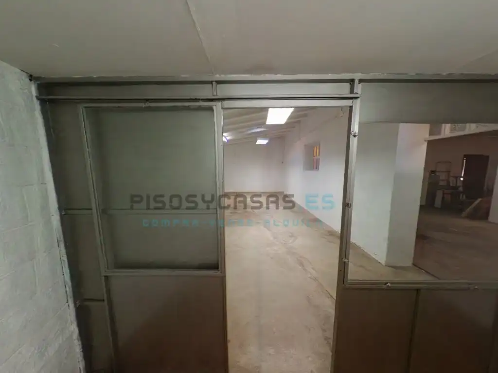 Casa con terraza en venta en Calle Democracia 4, imagen 28