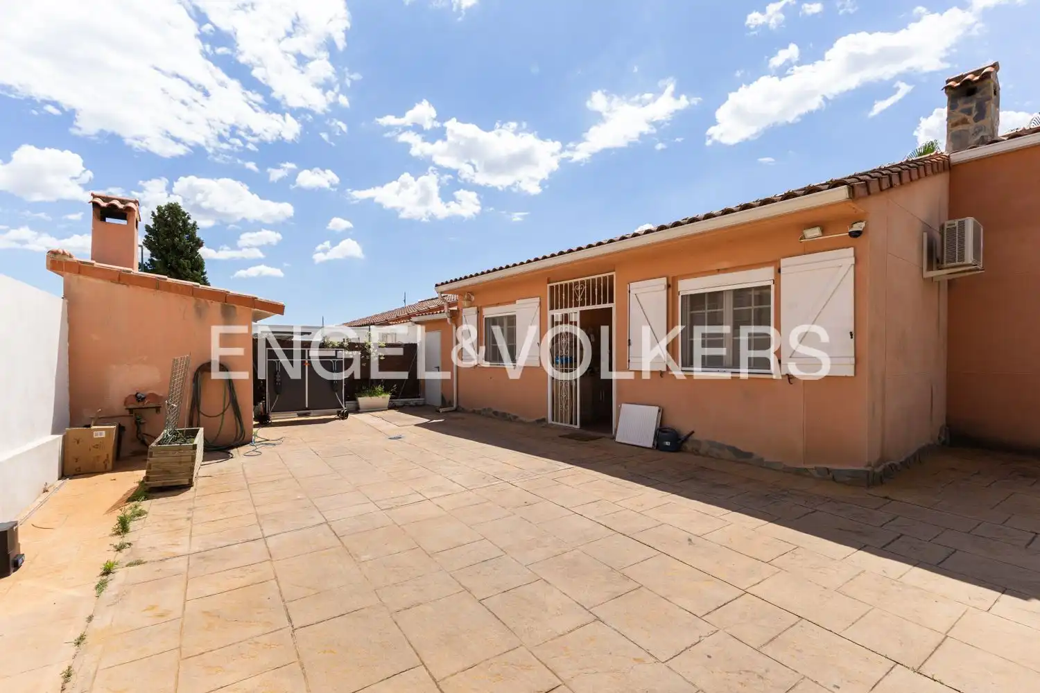 Terrace of Houses for rent in Riba-roja de Túria  with Air Conditioner, Heating and Private garden