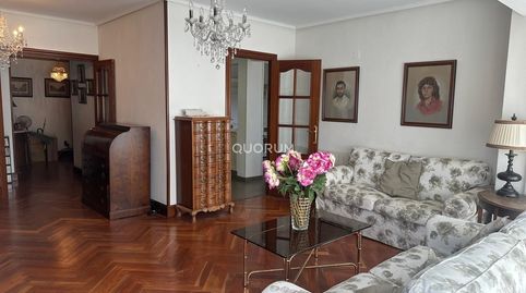 Foto 5 de Piso en venta en Calle Amaia, Las Arenas, Getxo
