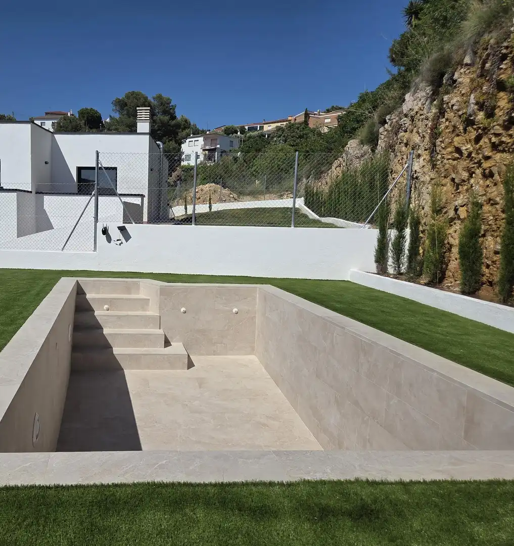 Jardí de Casa o xalet en venda en Calafell amb Aire condicionat, Calefacció i Jardí privat