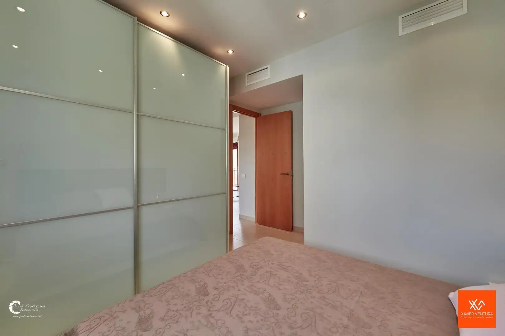 Habitación de Ático en venta en El Vendrell con Aire acondicionado, Calefacción y Terraza