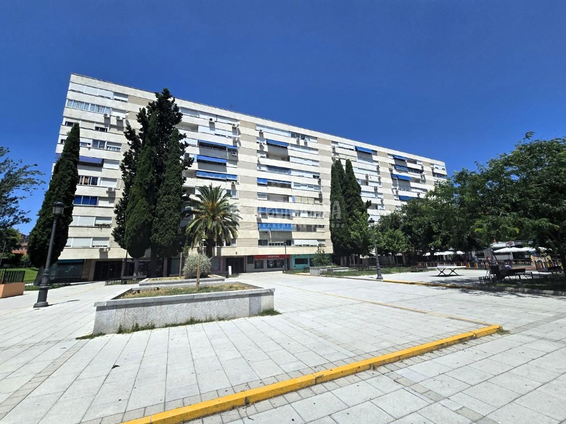 Vista exterior de Pis de lloguer en Alcorcón amb Calefacció