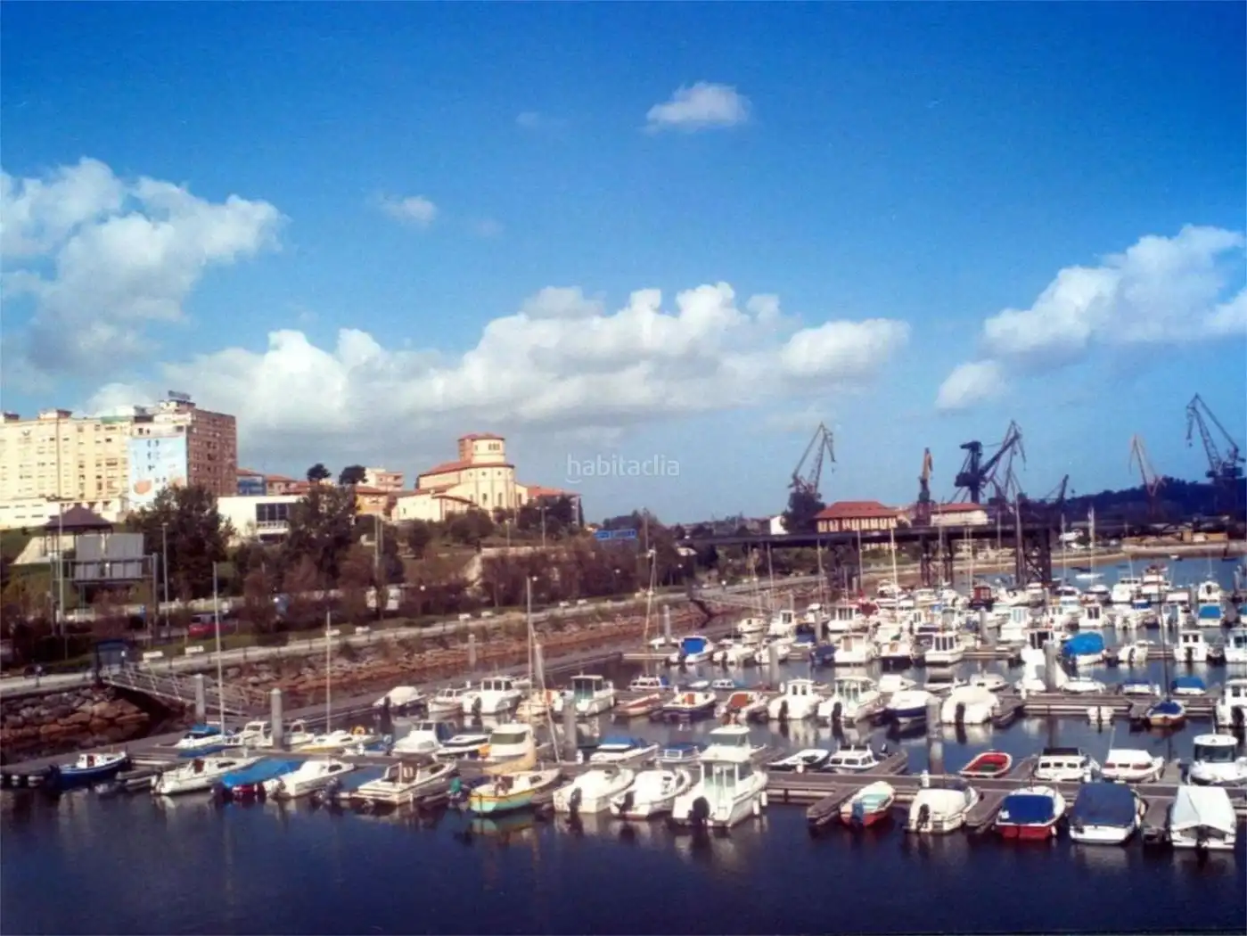Flat with lift to rent in Calle la Industria 90, imagen 5