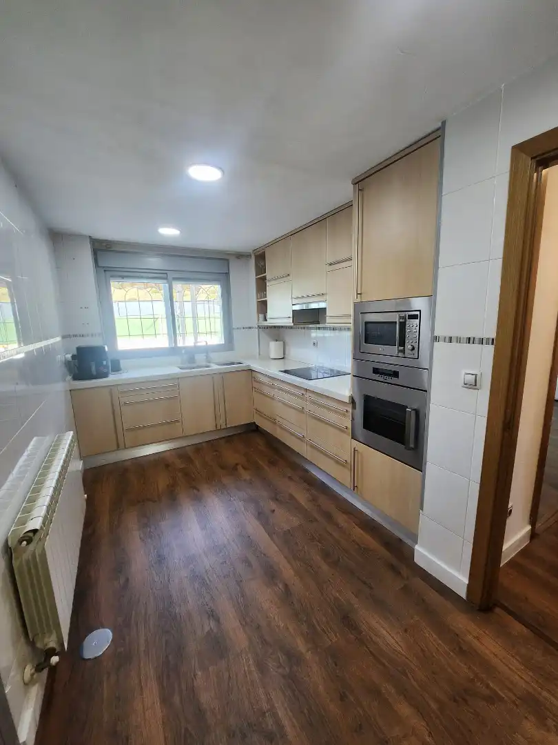 Cocina de Casa o chalet en venta en Villalbilla con Aire acondicionado, Calefacción y Jardín privado