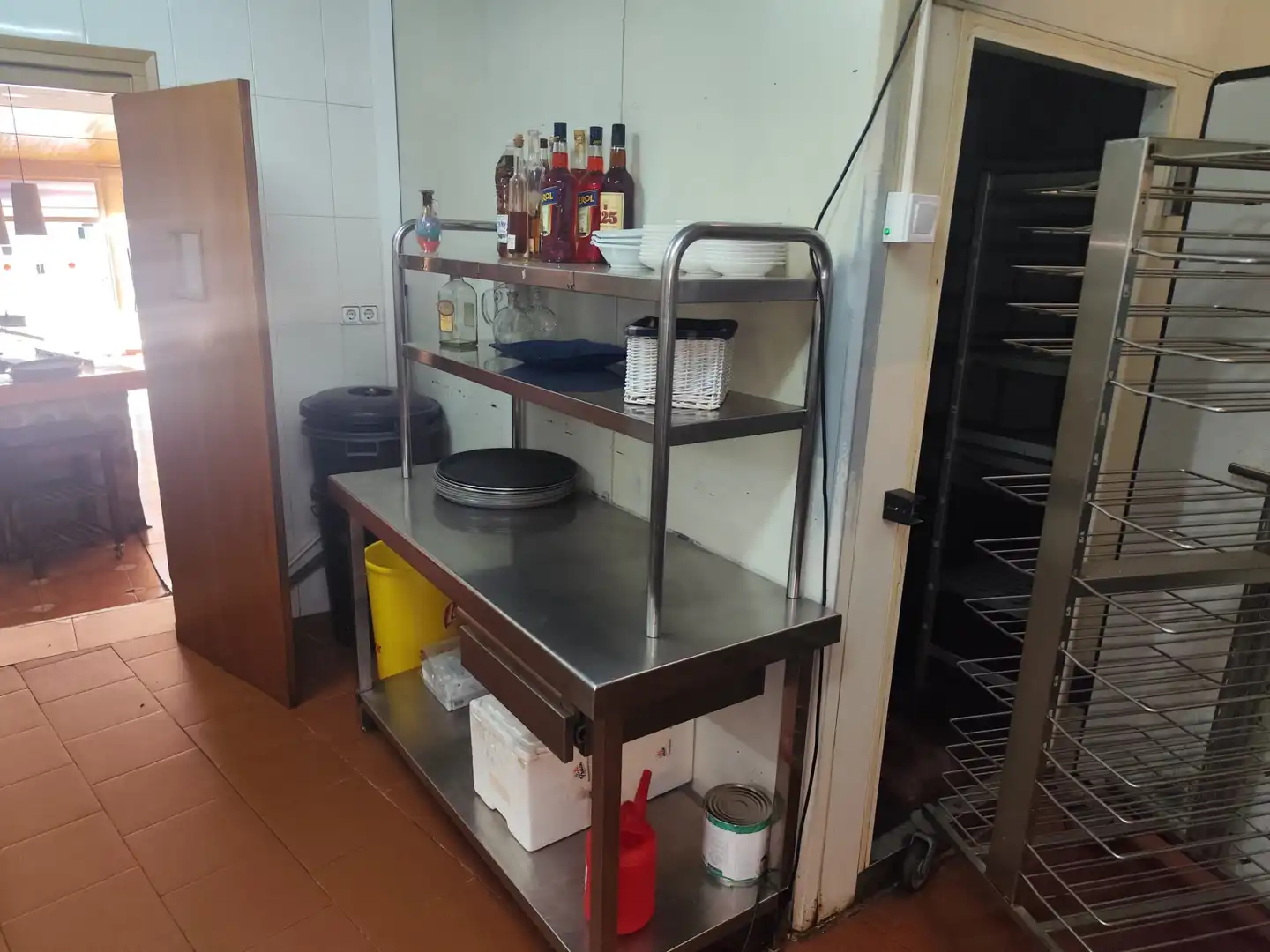 Cuina de Local de lloguer en Torrefarrera amb Aire condicionat, Calefacció i Terrassa