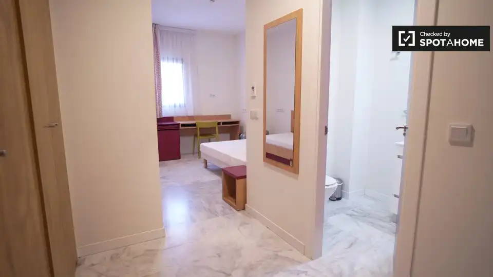 Habitació a Triana Oeste