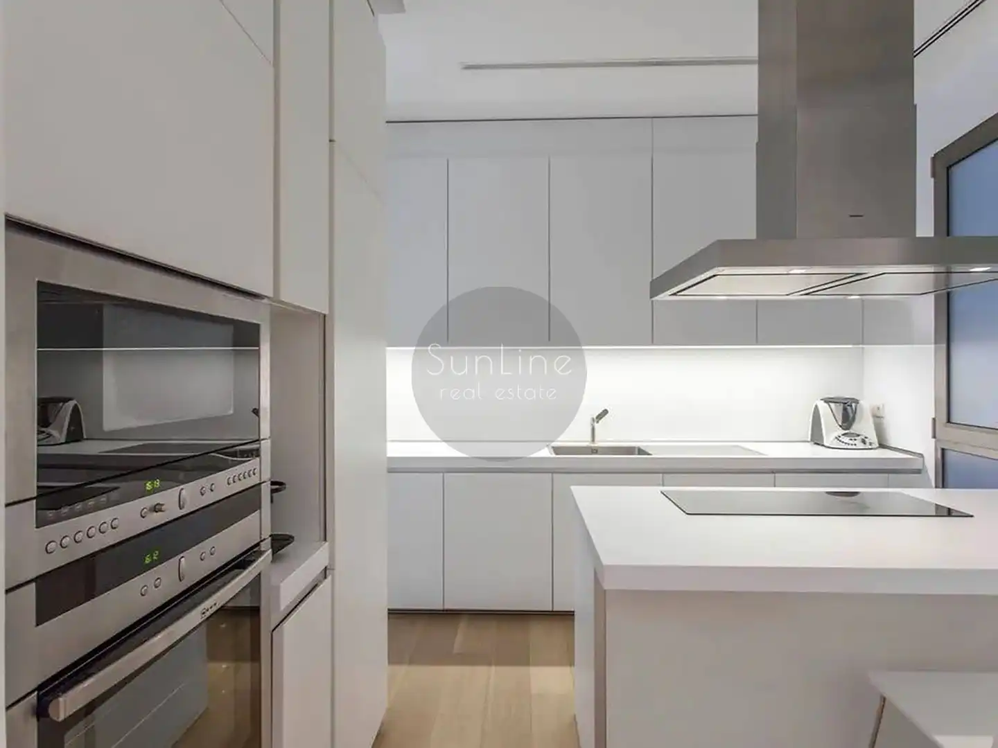 Kitchen of Flat for rent in Valencia  with Air Conditioner, Furnished and Pets allowed