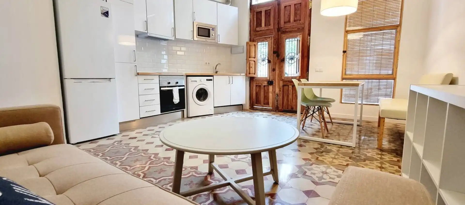 Kitchen of Flat for rent in Valencia  with Air Conditioner, Heating and Furnished