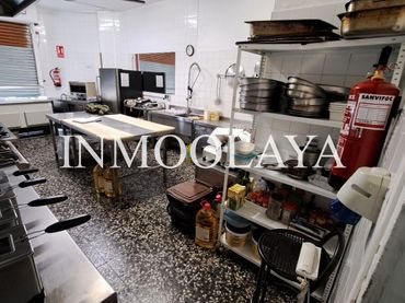 Locale commerciale in cessione a Santa Coloma de Cervelló