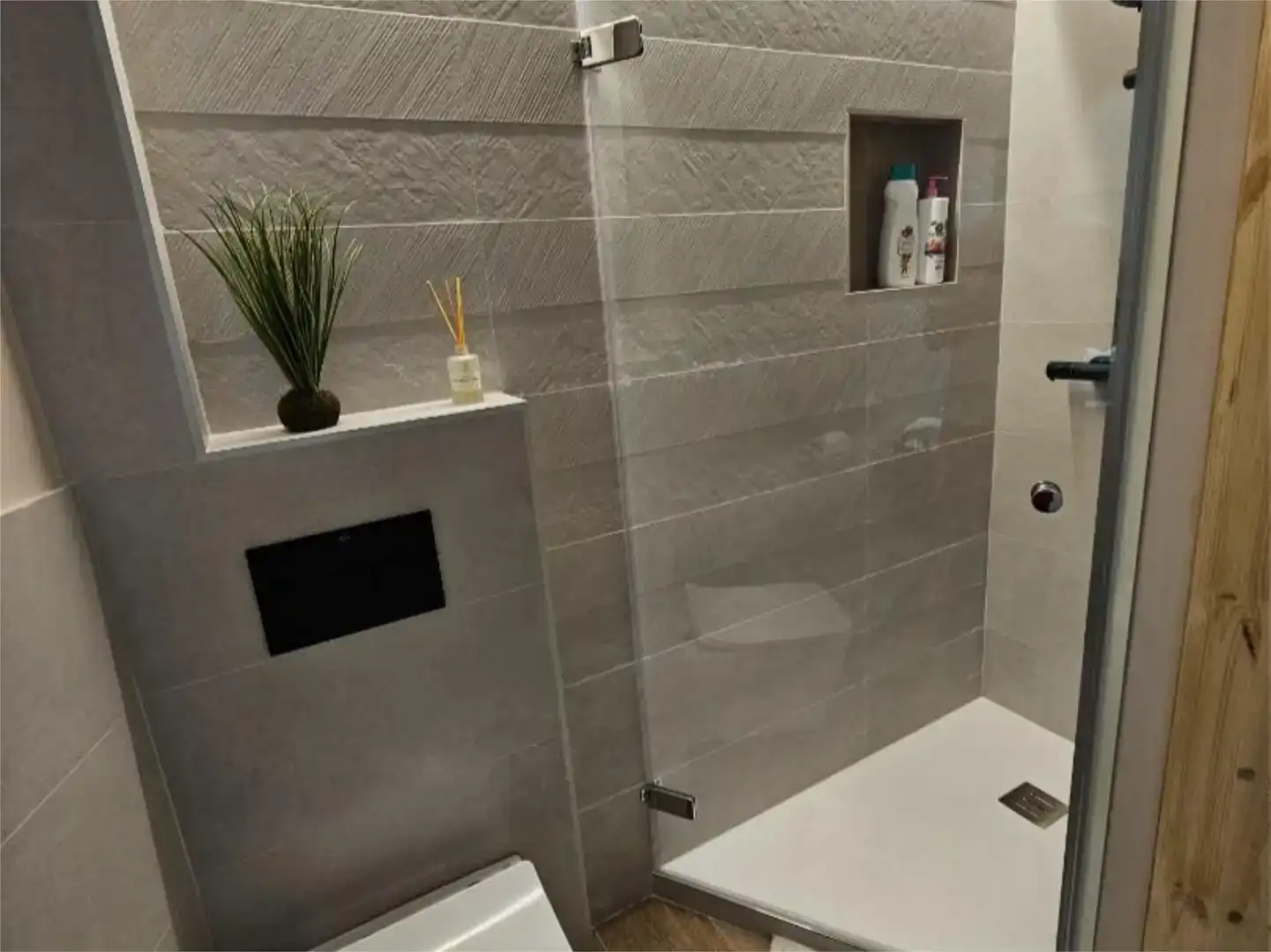 Bany de Loft de lloguer en  Pamplona / Iruña amb Aire condicionat i Moblat
