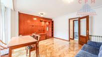 Living room of Flat to rent in  Madrid Capital  with Air Conditioner, Heating and Parquet flooring