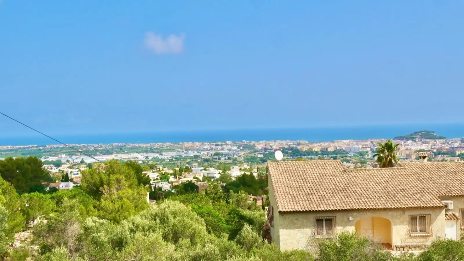 Vista exterior de Casa o chalet en venta en Dénia con Aire acondicionado, Calefacción y Jardín privado