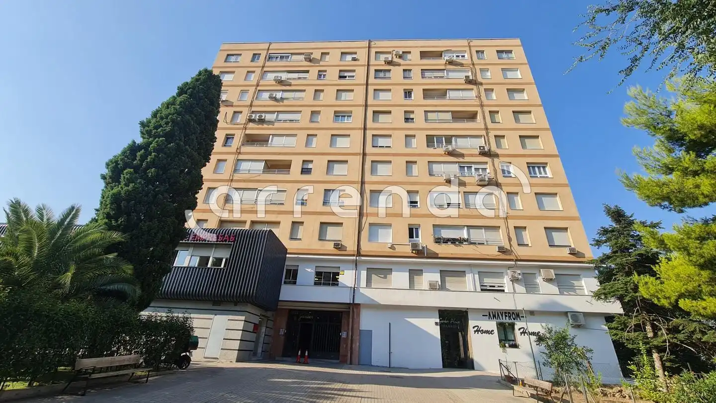 Vista exterior de Pis de lloguer en Madrid amb Terrassa