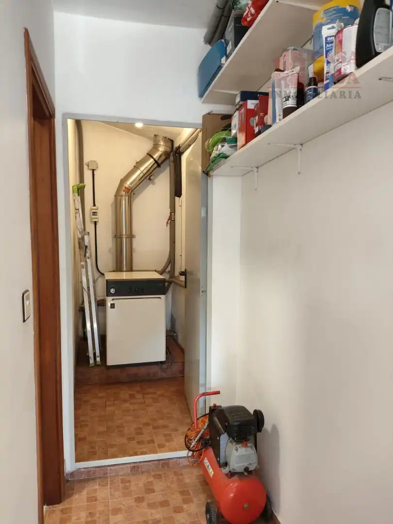 Casa o chalet en venta en Cangas  con Calefacción, Terraza y Piscina