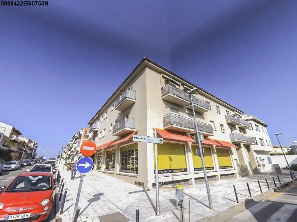 Local comercial en venta en Carrer Carrer Cadaqués