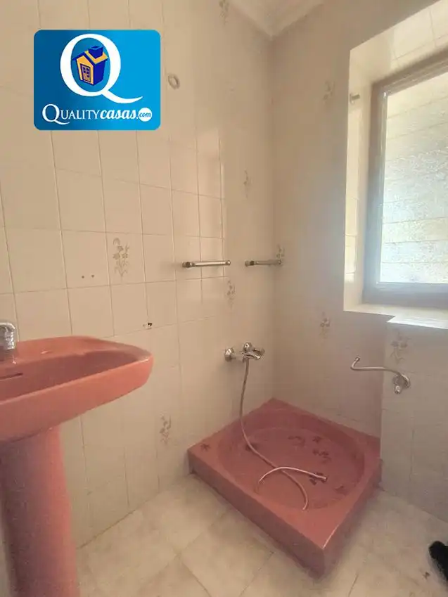 Bany de Apartament en venda en Alicante / Alacant amb Balcó