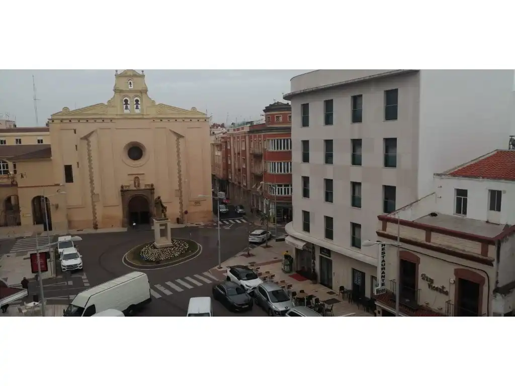 Außenansicht von Wohnungen zur Miete in Casco Antiguo