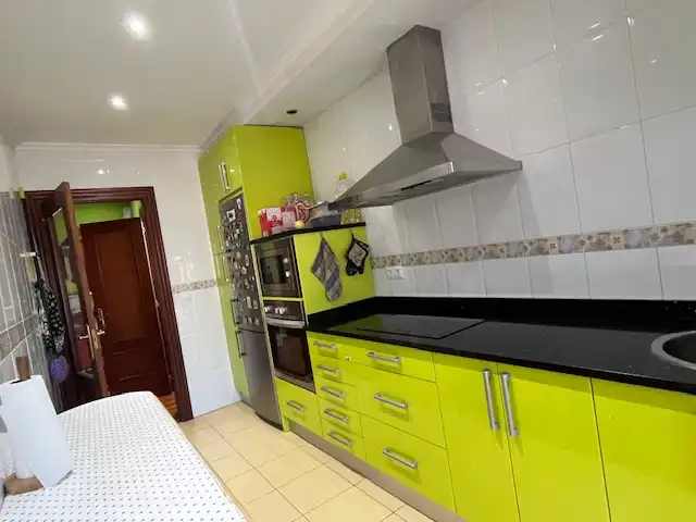 Cocina de Dúplex en venta en Piélagos con Calefacción, Trastero y Horno