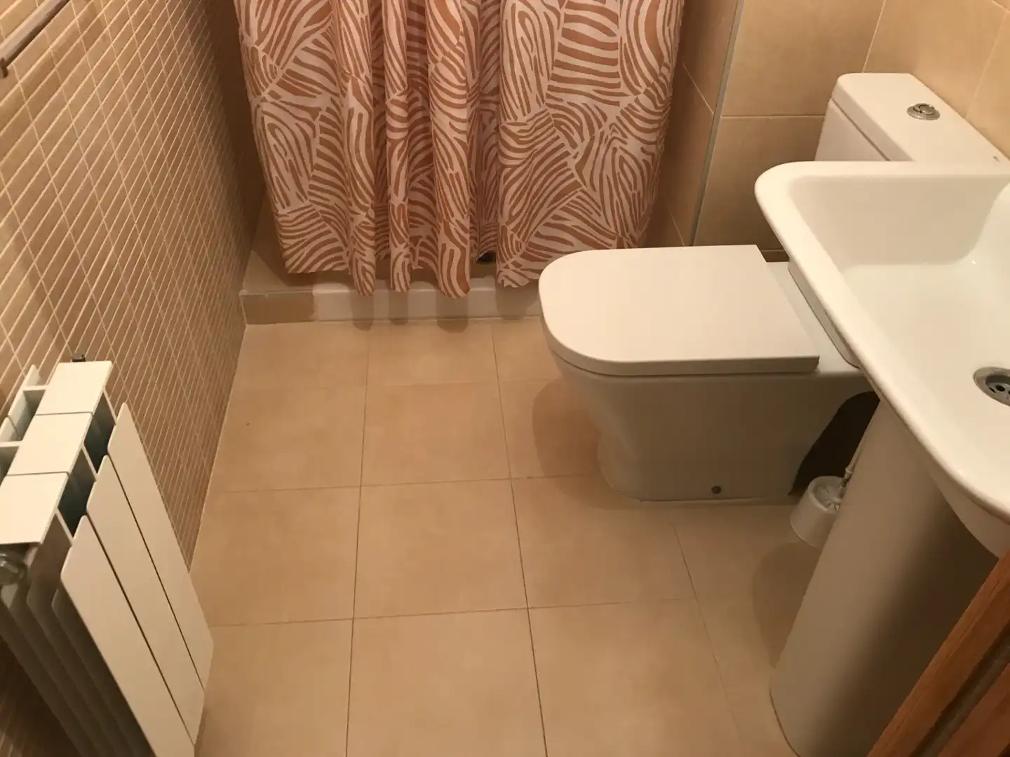 Badezimmer von Wohnung zur Miete in Maracena mit Heizung, Parkett und Terrasse
