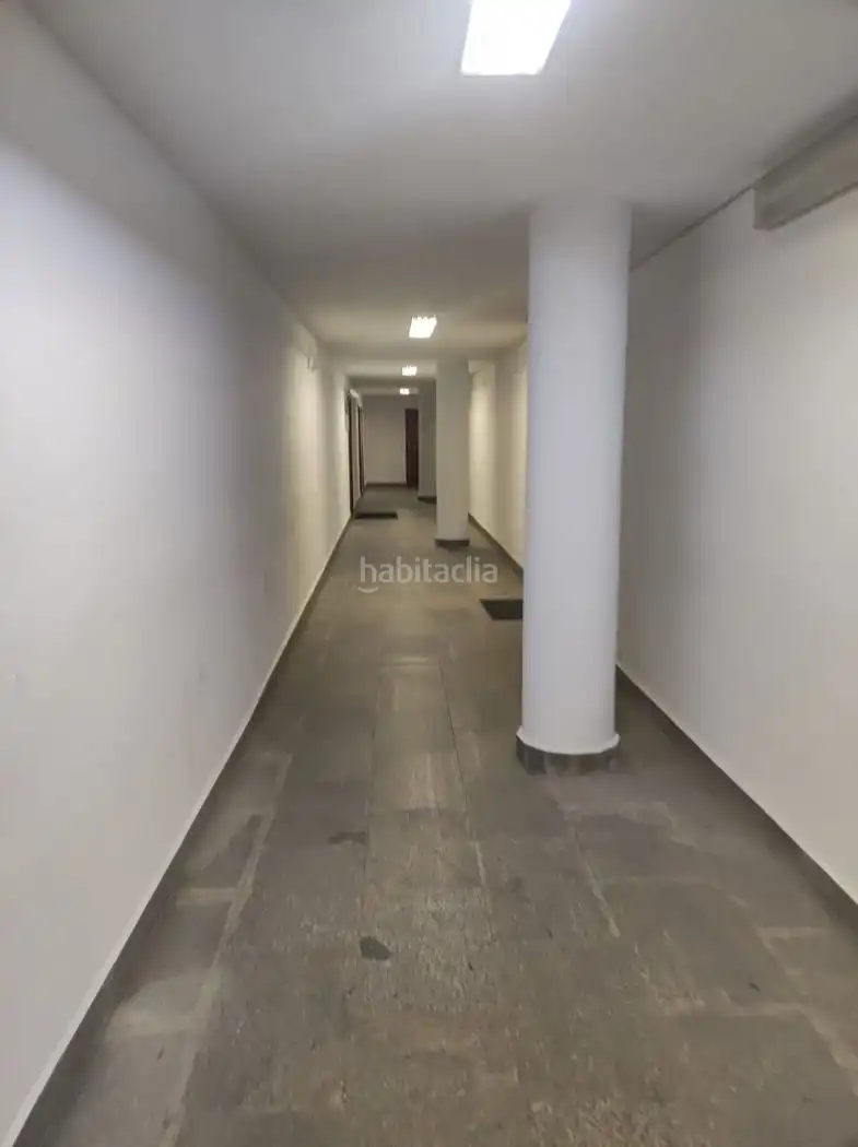 Oficina de lloguer a Calle Duque de Alba 6