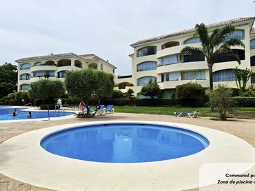 Apartament amb piscina en venda a Alameda de Levante 6