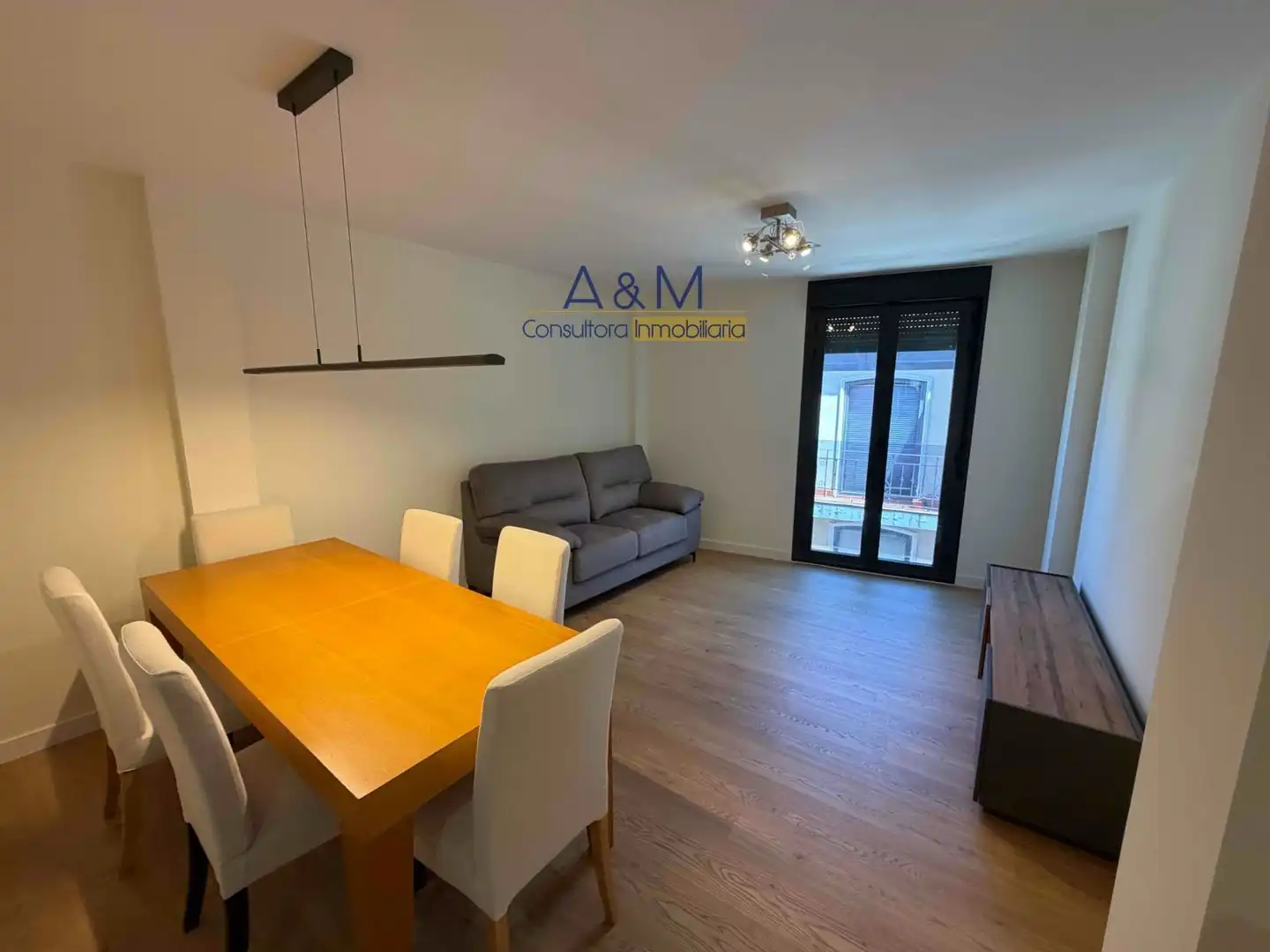Vista exterior de Apartamento de alquiler en Valladolid con Aire acondicionado, Calefacción y Amueblado