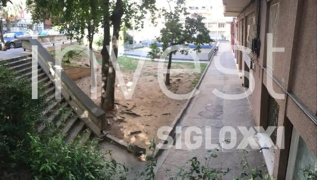 Local en venta en Barcelona con Aire acondicionado y Amueblado