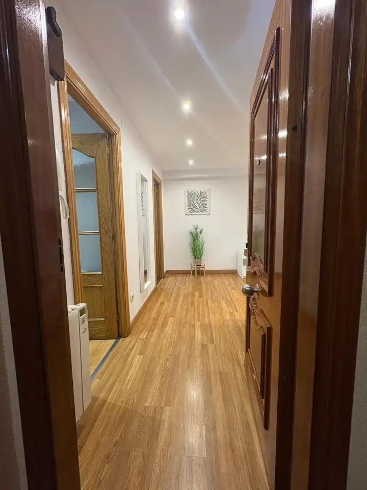 Planta baja de alquiler en Gijón  con Calefacción, Terraza y Amueblado
