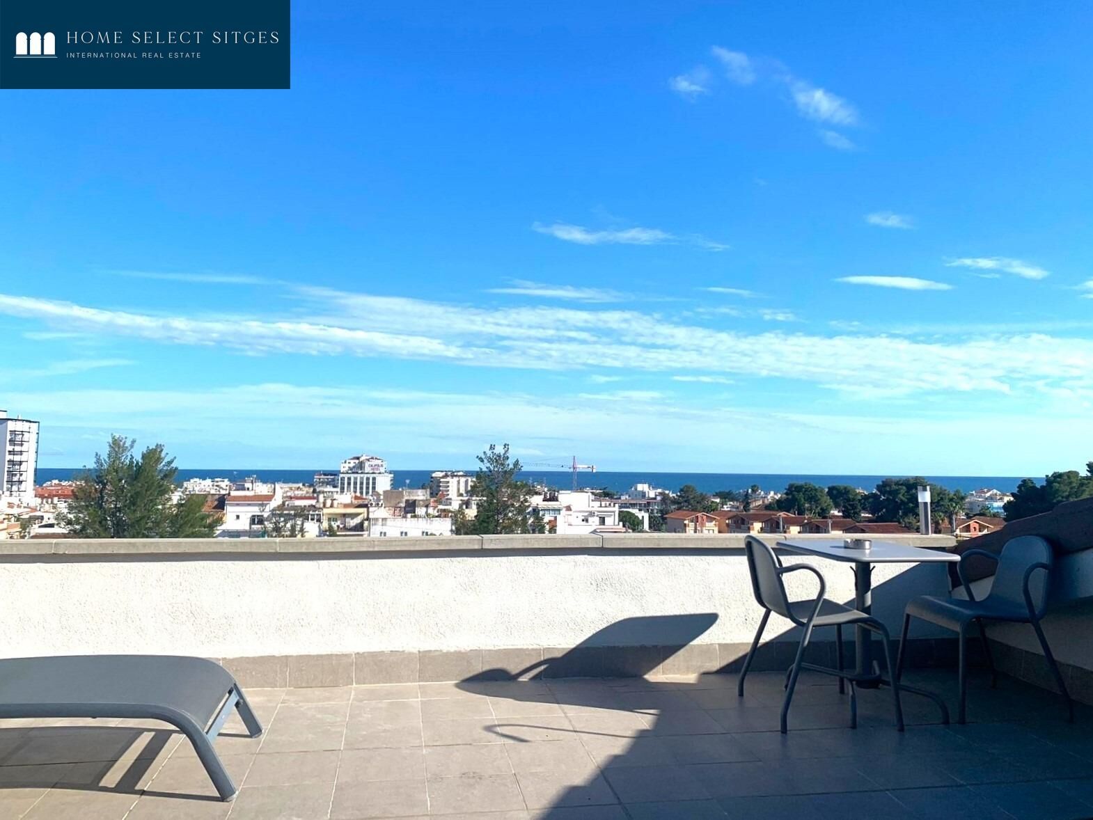 Terrace of Attic to rent in Sitges  with Air Conditioner, Heating and Private garden
