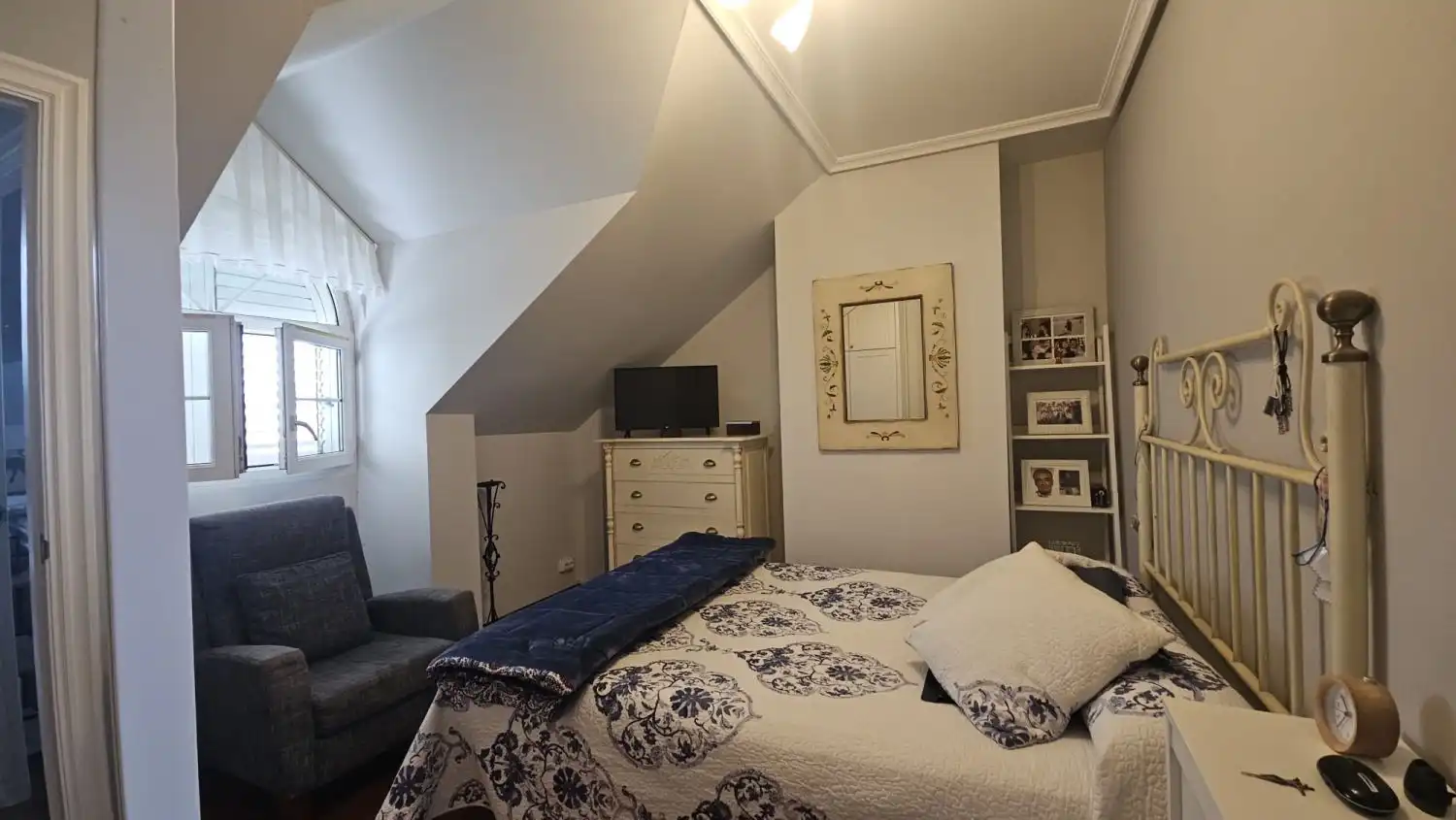 Schlafzimmer von Haus oder Chalet zum Verkauf in Santa Cruz de Bezana mit Heizung