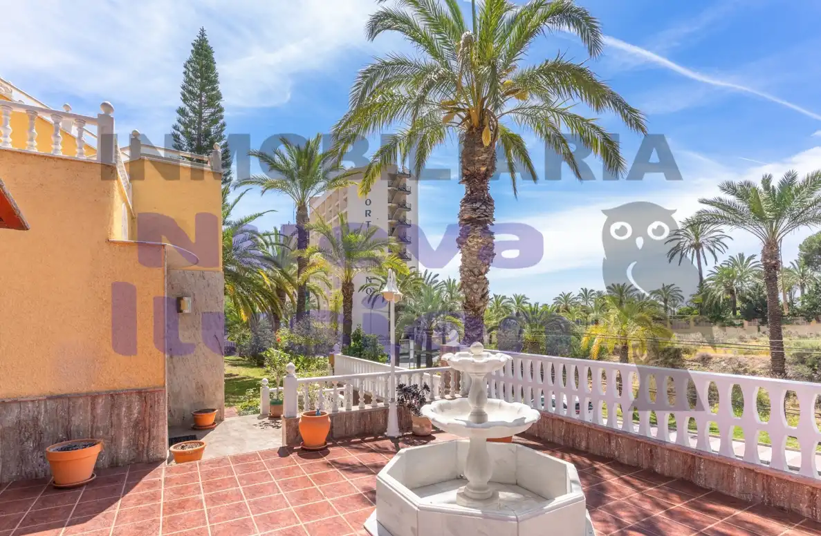 Terrace of Houses for sale in Roquetas de Mar  with Air Conditioner, Heating and Private garden