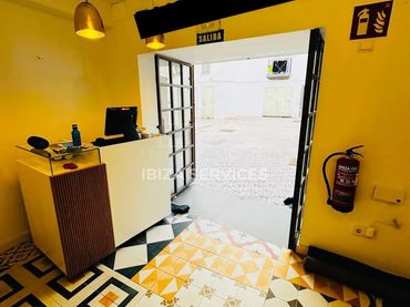 Local commercial à louer à Dalt de la Vila - La Marina