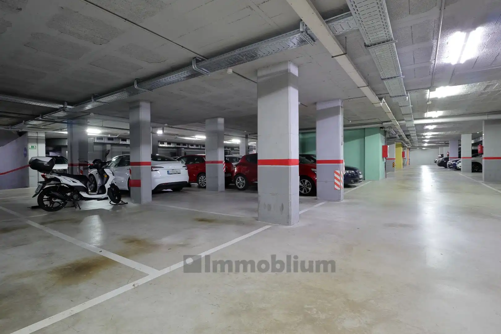 Parkplatz von Garage zum Verkauf in Mataró