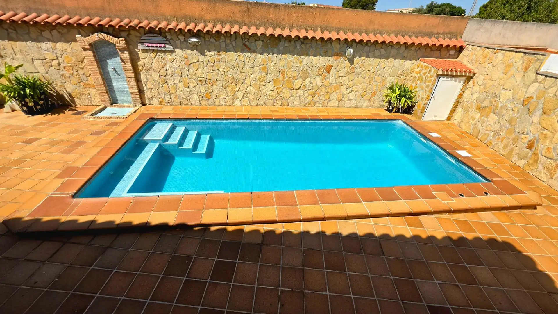 Piscina de Casa o xalet en venda en La Unión amb Aire condicionat, Jardí privat i Terrassa