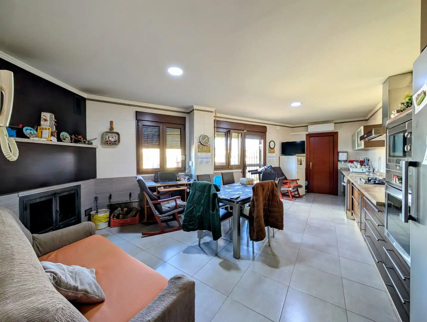 Sala d'estar de Casa o xalet en venda en Loja amb Aire condicionat, Calefacció i Terrassa
