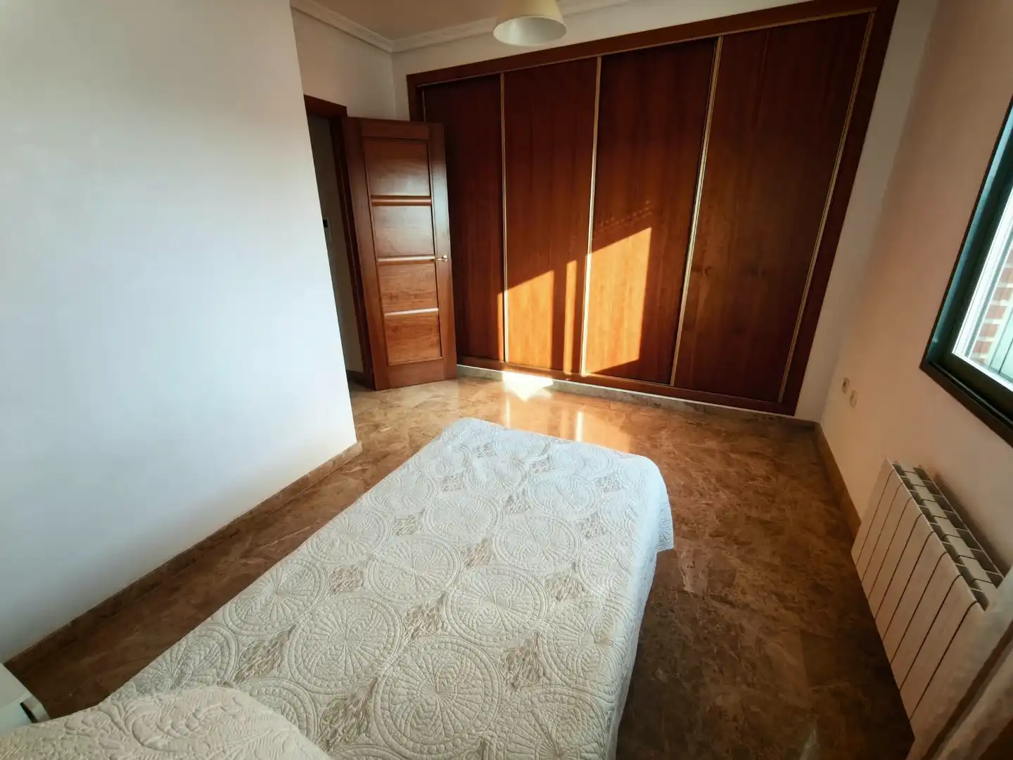 Schlafzimmer von Dachboden zur Miete in Feria