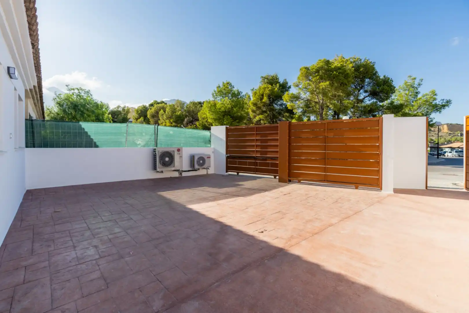 Terrassa de Casa adosada en venda en La Nucia amb Aire condicionat, Calefacció i Jardí privat