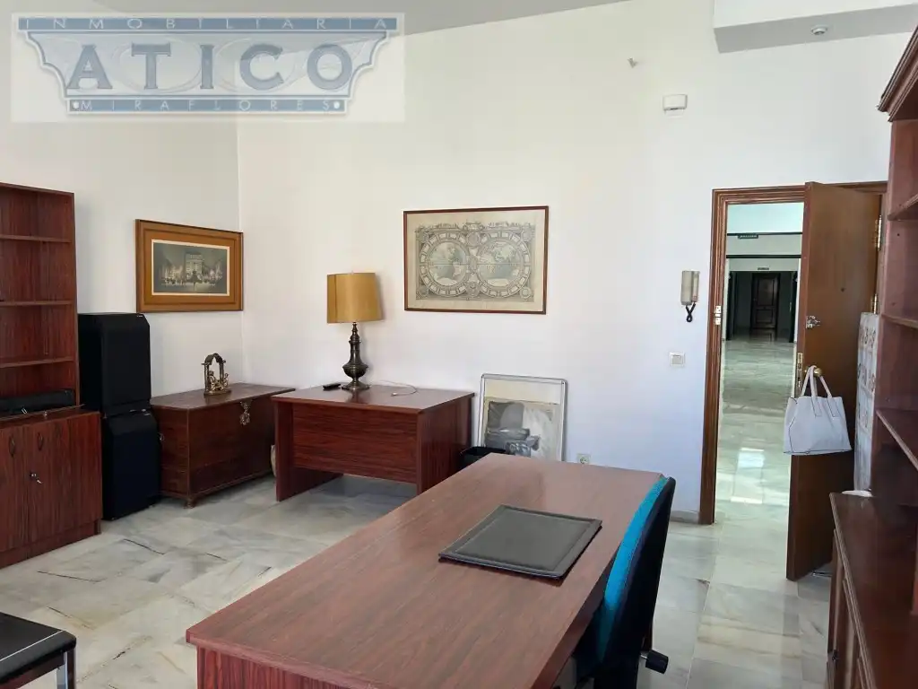 Office for sale in Sevilla
