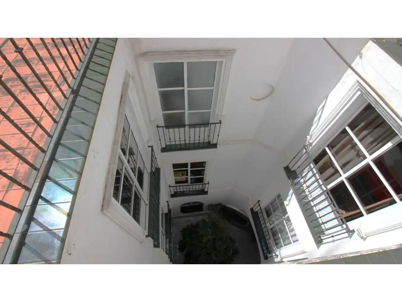Balcony of Houses for sale in Sevilla  with Air Conditioner, Heating and Terrace